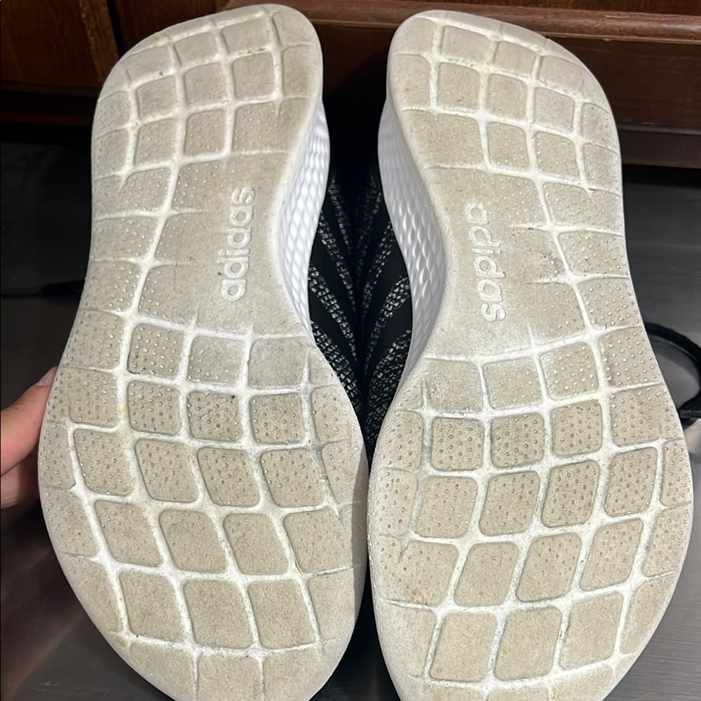 Adidas Black and White Kids Sneakers size 6 running kids Boys - Picture 4 of 5